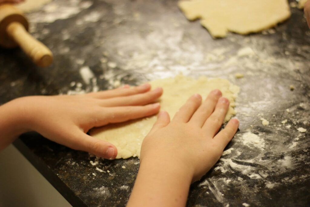 YCA-Dough-Kneeding