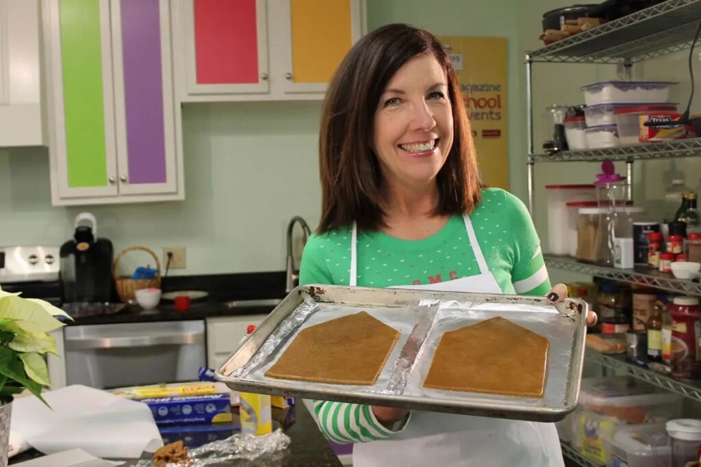 julie-baking-ginger-bread-house