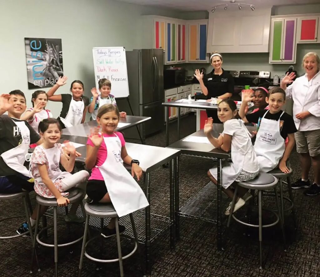 smiling-kids-kitchen